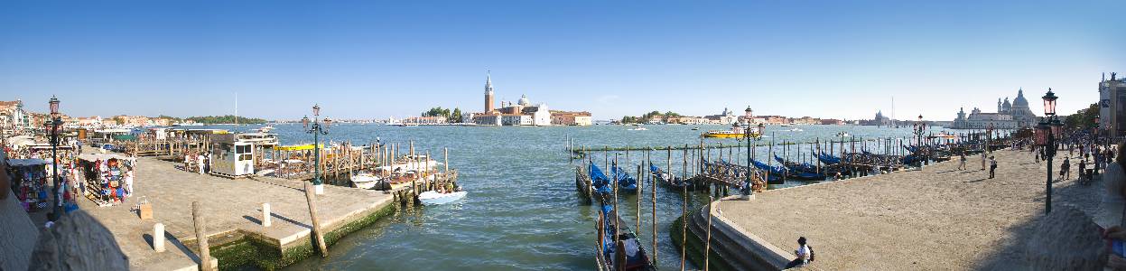 Name: Venice waterway Camera make: NA Model: NA Software: NA